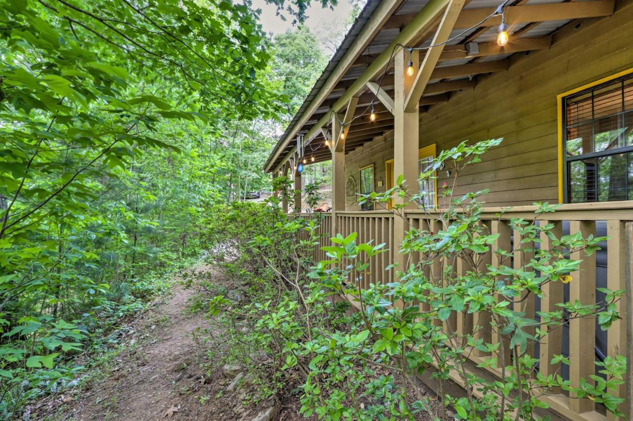Bumblebee Cottage Murphy Retreat With Hot Tub Salem Bagian luar foto